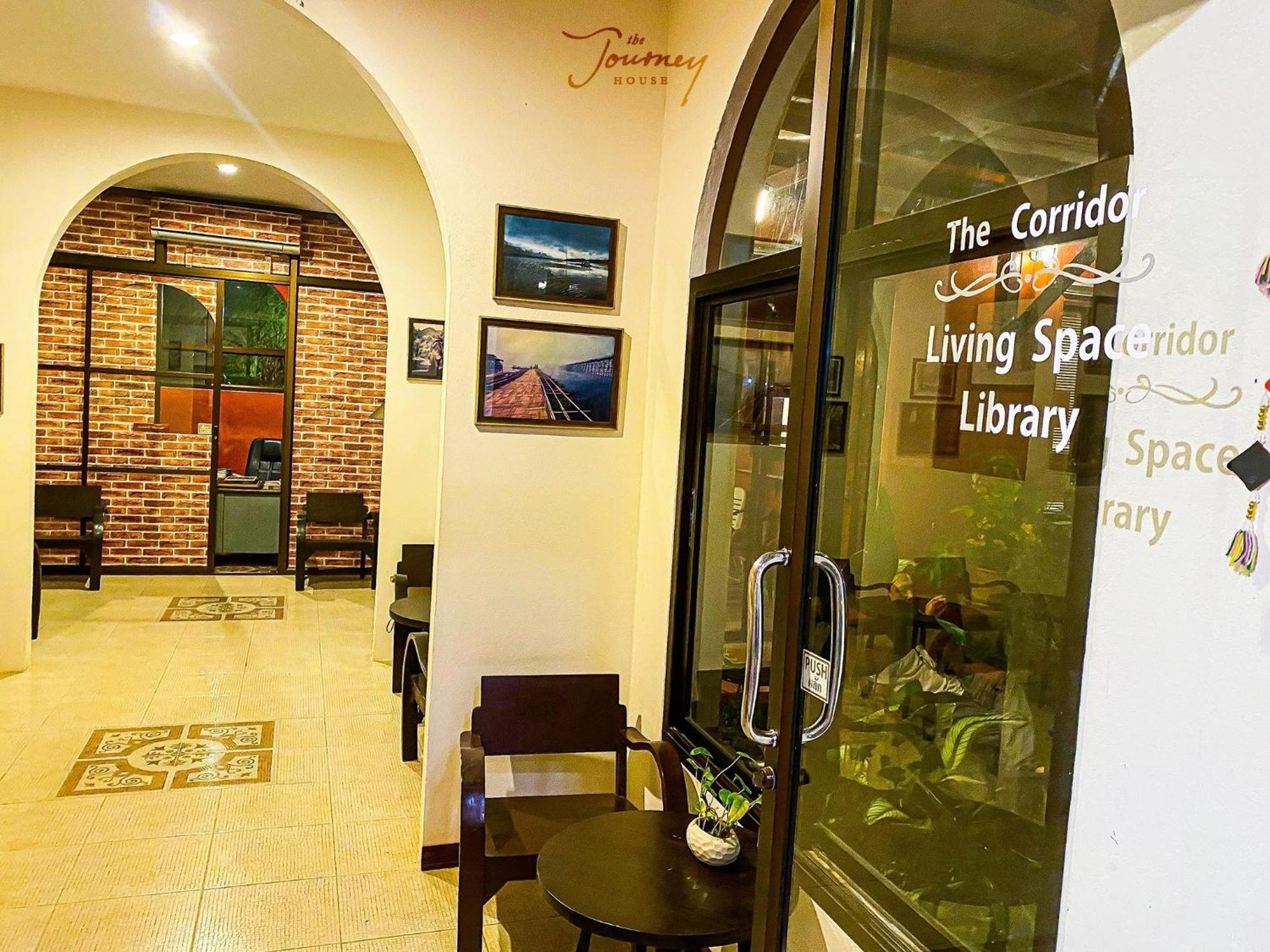 The Journey House Lifestyle Boutique Hotel Kanchanaburi City Exteriör bild