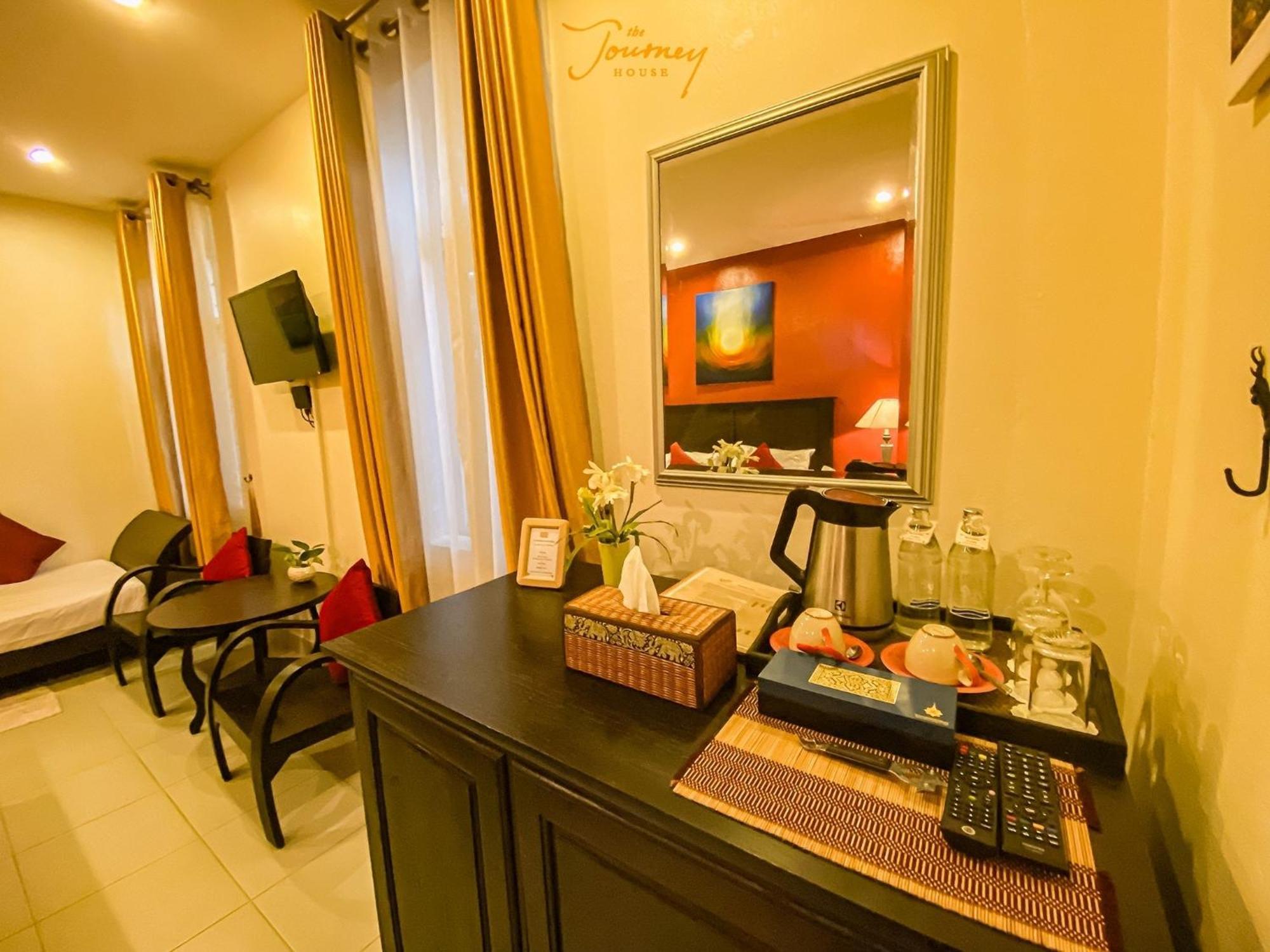 The Journey House Lifestyle Boutique Hotel Kanchanaburi City Exteriör bild