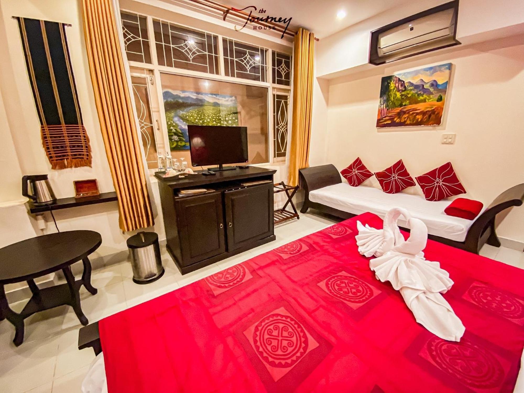 The Journey House Lifestyle Boutique Hotel Kanchanaburi City Exteriör bild