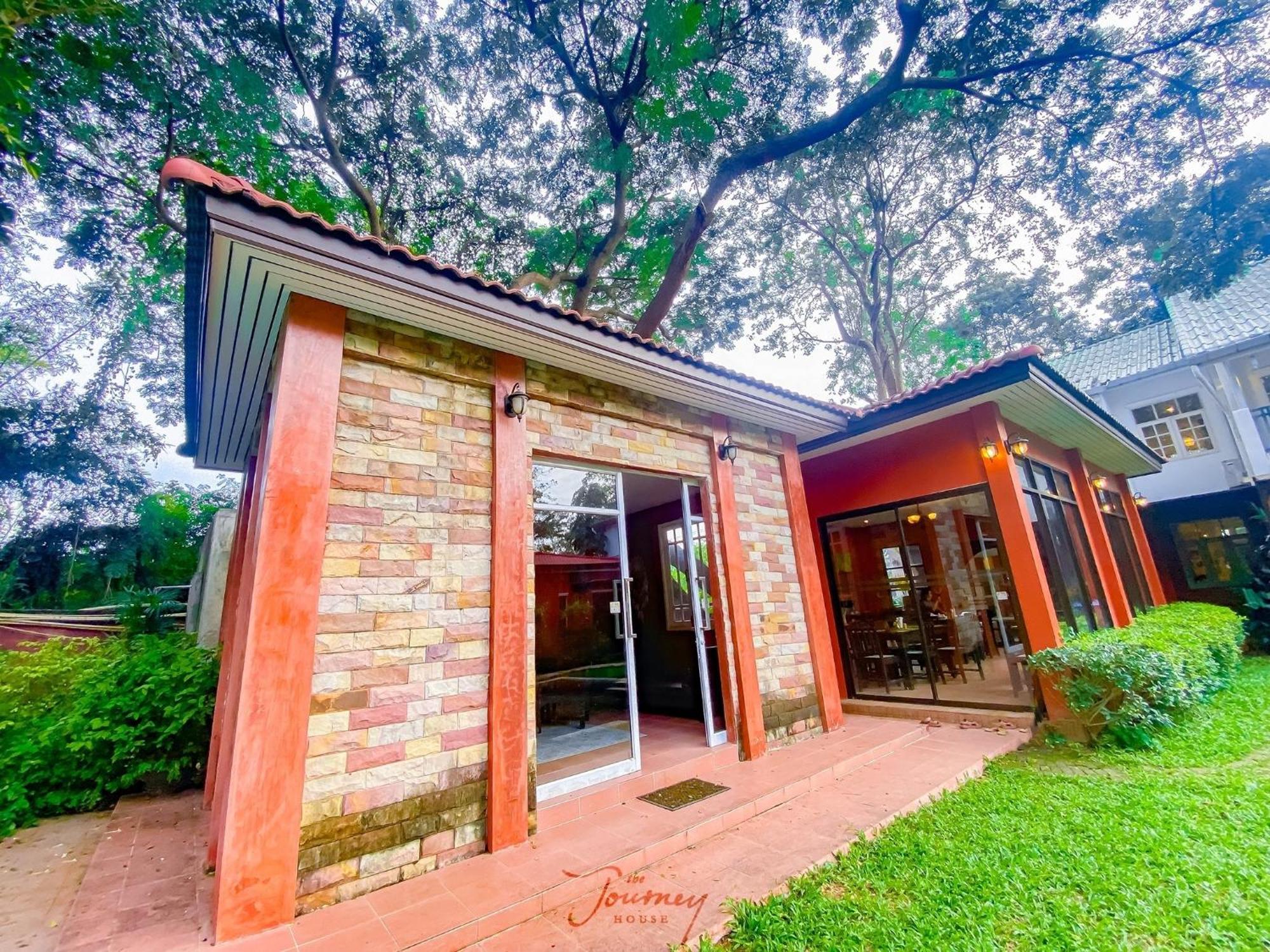 The Journey House Lifestyle Boutique Hotel Kanchanaburi City Exteriör bild