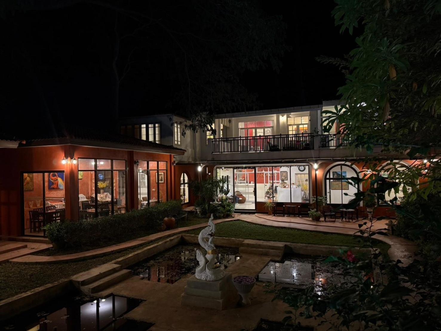 The Journey House Lifestyle Boutique Hotel Kanchanaburi City Exteriör bild
