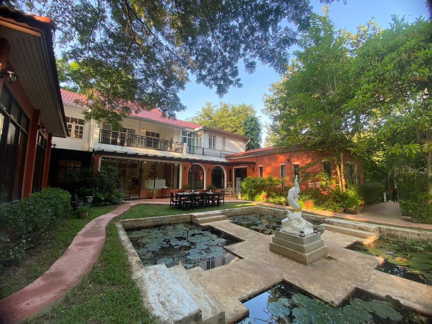 The Journey House Lifestyle Boutique Hotel Kanchanaburi City Exteriör bild