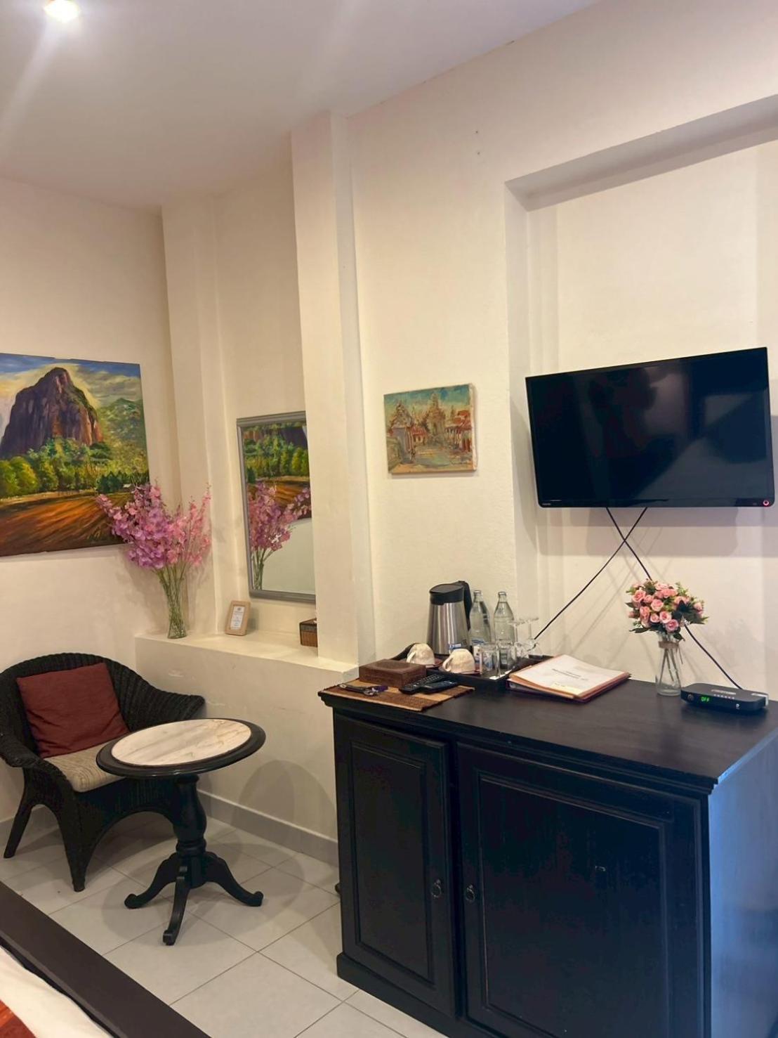 The Journey House Lifestyle Boutique Hotel Kanchanaburi City Exteriör bild